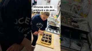 Minunea asta de prăjitură e fără lapte și fără ou, e de post …