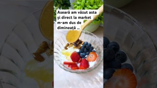 Mic dejun cu iaurt, fructe, semințe și miere 🍯…