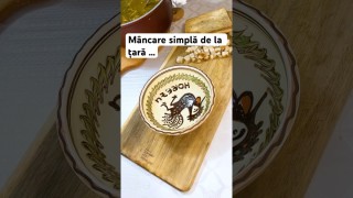Mâncare simplă de la țară … soția a pregătit ciorba de lobodă, mie îmi place cu slănină lângă …