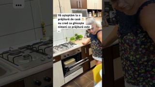 Vă așteptăm la o prăjitură de casă … nu cred ca ghicește nimeni ce prăjitură este …