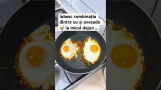 Iubesc combinația dintre ou și avocado 🥑 la micul dejun …